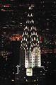 Vue de la flèche illuminée depuis la terrasse de l'Empire State Building. new york,chrysler,building,manhattan,USA. 