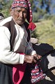 Dès l'âge de 8 ans, les hommes de l'île de Taquile apprennent à faire du tricot. Titicaca,aquile,perou. 
